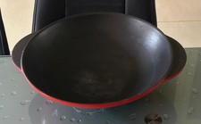 Le Creuset Wok, Gusseisen