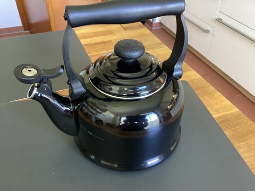 Creuset teekessel schwarz - le, teekessel,