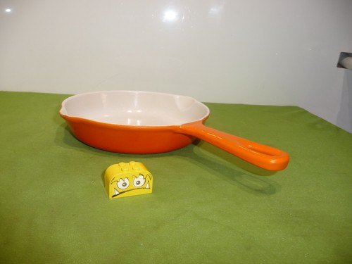 Creuset gusseisen brat und - creuset,