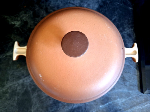 Creuset enzo mari - le,