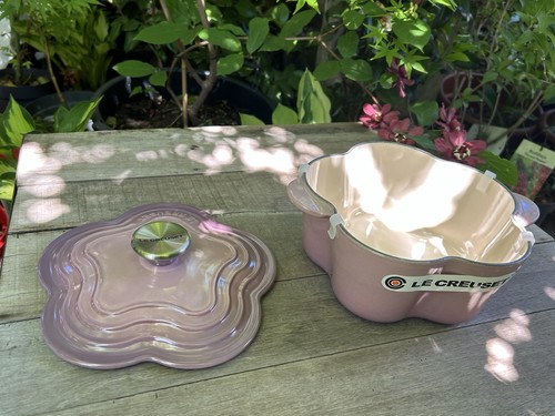 Creuset fleur cocotte - le,